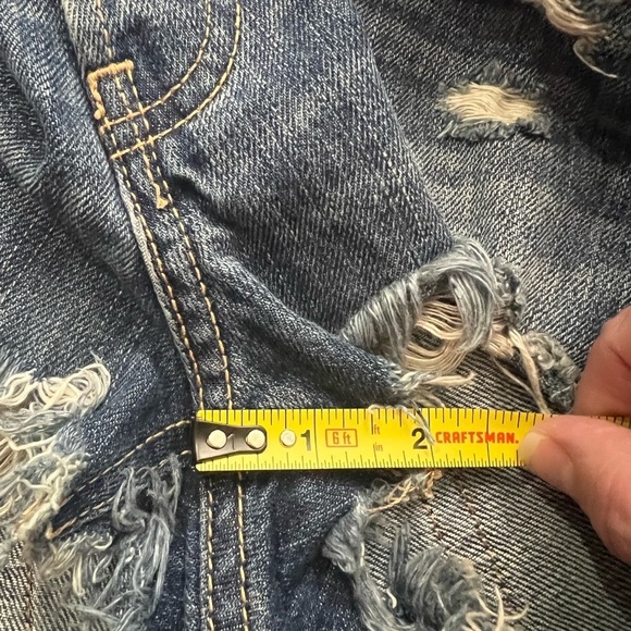 Hollister Jean Shorts sz 3/26 distressed low rise denim - Picture 7 of 9